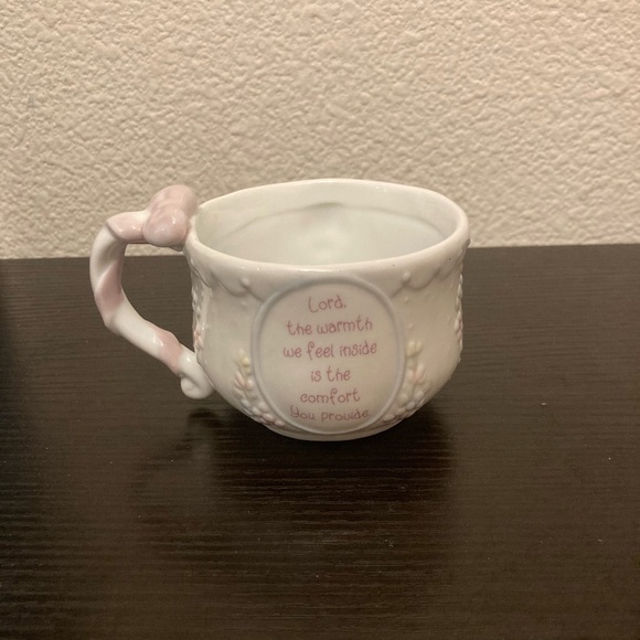 Vintage 1994 Precious Moments cup - Picture 6 of 9